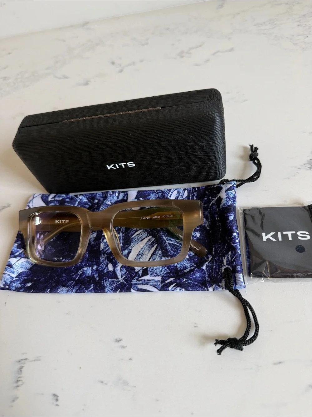 KITS everett glasses